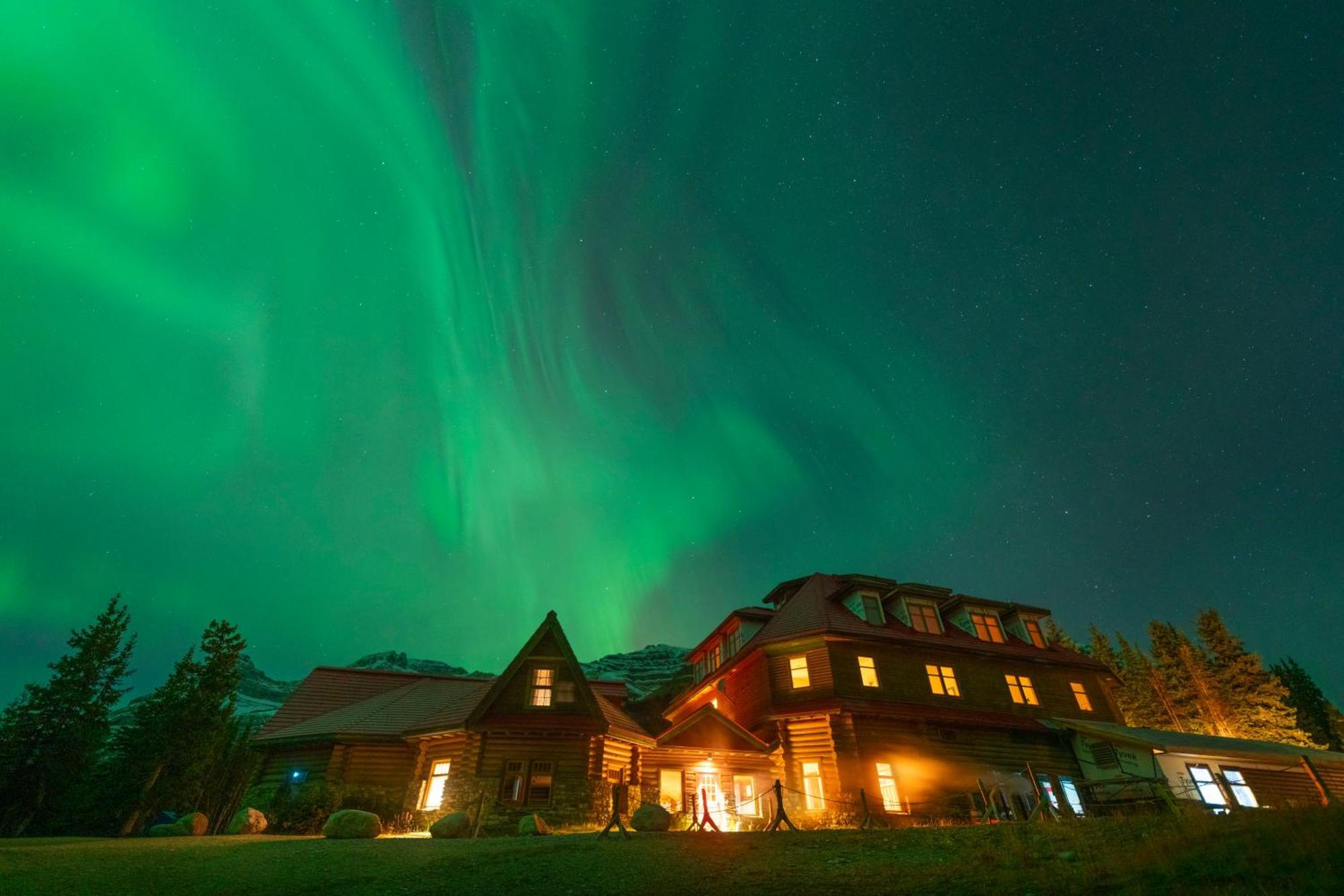 The Lodge At Bow Lake Lake Louise Exterior foto